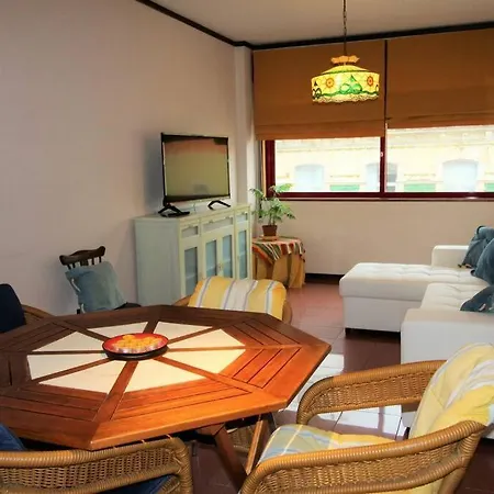 Apartment - Do Relogio *