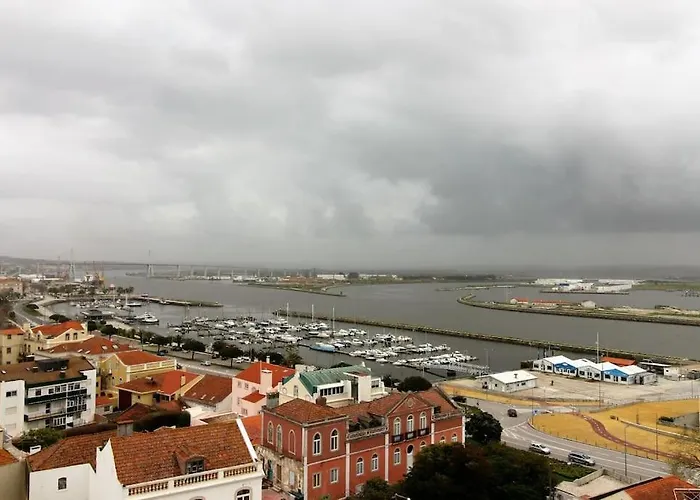 - Do Relogio * Figueira da Foz